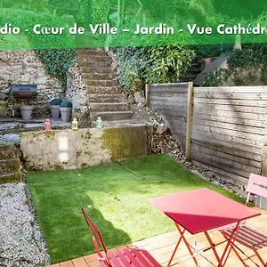 Oo Le Jardin Oo Paisible Equipe Et Bien Place Apartment