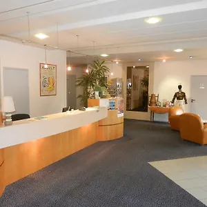 Hotel Dupleix - Hyper Centre - Parking Et Garage Gratuit, Quimper